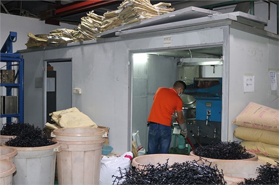 模具制造廠注意了：“工程塑料”也有云泥之別！