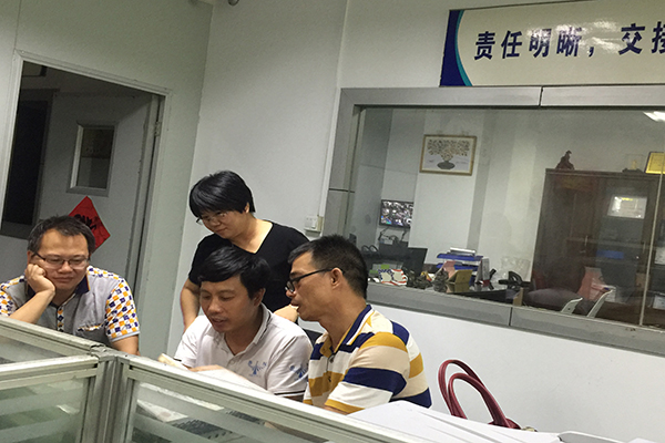 珠三角塑膠模具定制廠家，就是省心省力還省時(shí)！??！