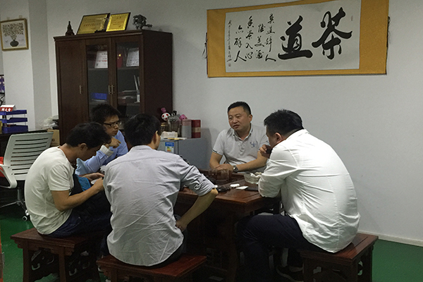 深圳注塑模具廠——這家藍(lán)牙耳機(jī)模具做得好！