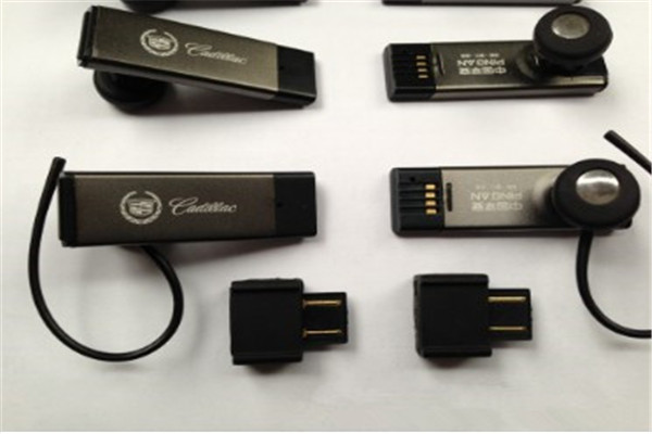 藍(lán)牙耳機模具廠哪家行？深圳博騰納出品：有分模線，你看不見！