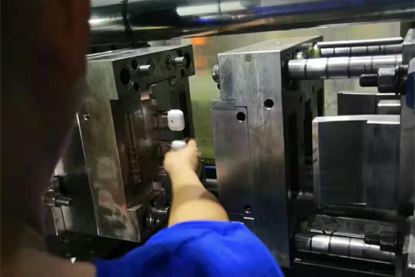 深圳塑膠模具廠——專注高品質(zhì)私模定制的廠家，博騰納