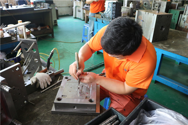 博騰納塑膠模具加工廠：13年堅持以質取勝，打造品質模具